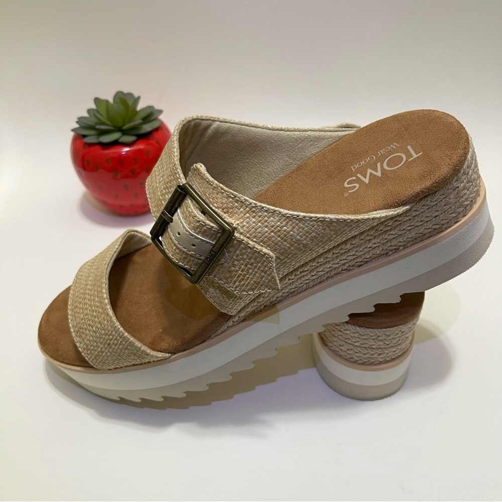 Toms Women’s Diana Mule Buckle Wedge Sandal  Size 10 US beige - Picture 3 of 9